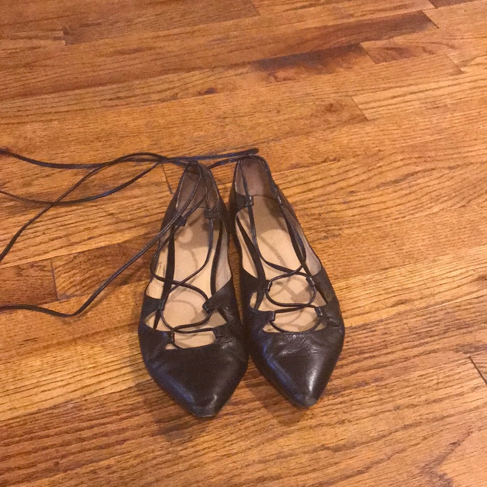 Banana republic tie up flats
